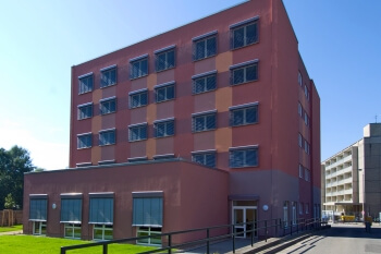 Aufnahme eines Campusgebäudes der HWR Berlin